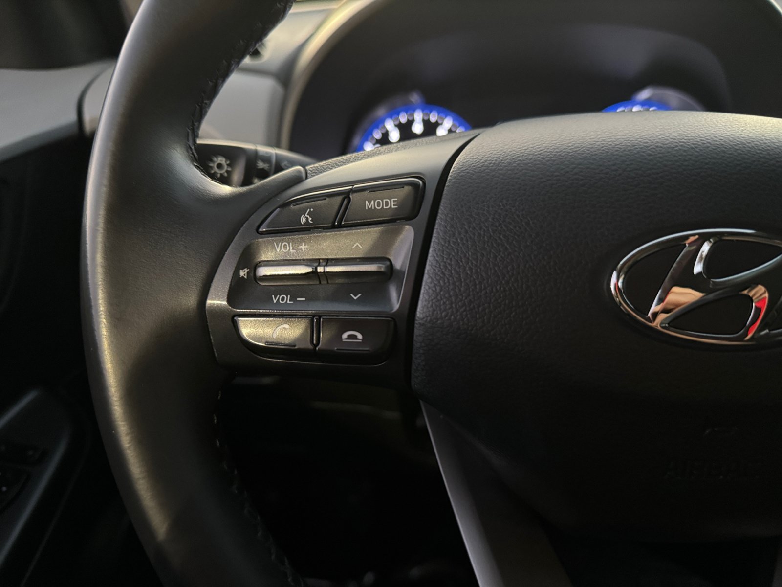 Used 2019 Hyundai Kona SEL FWD image 25