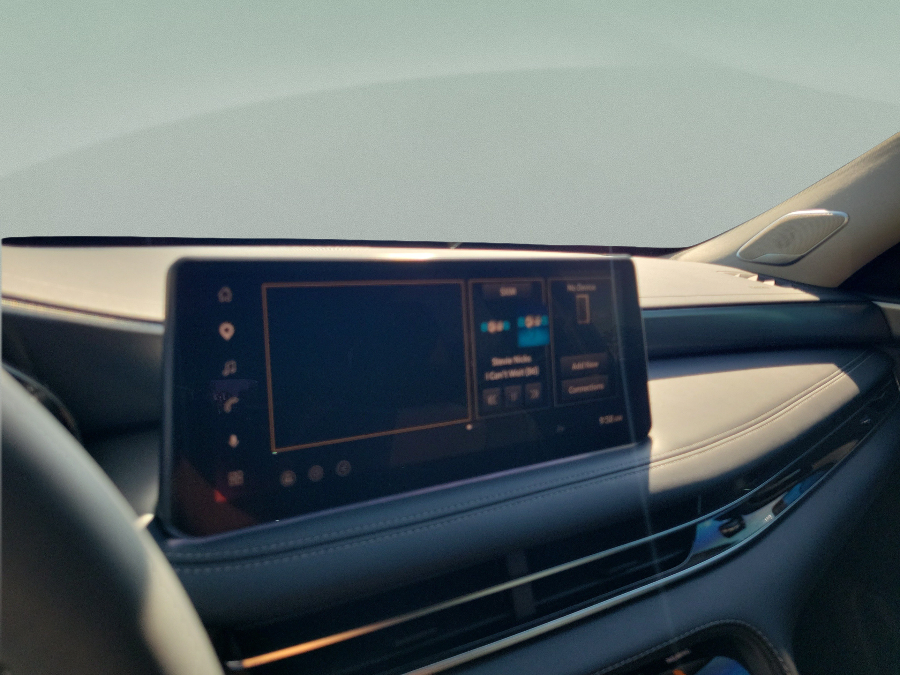 New 2027 INFINITI QX60 Luxe FWD image 15