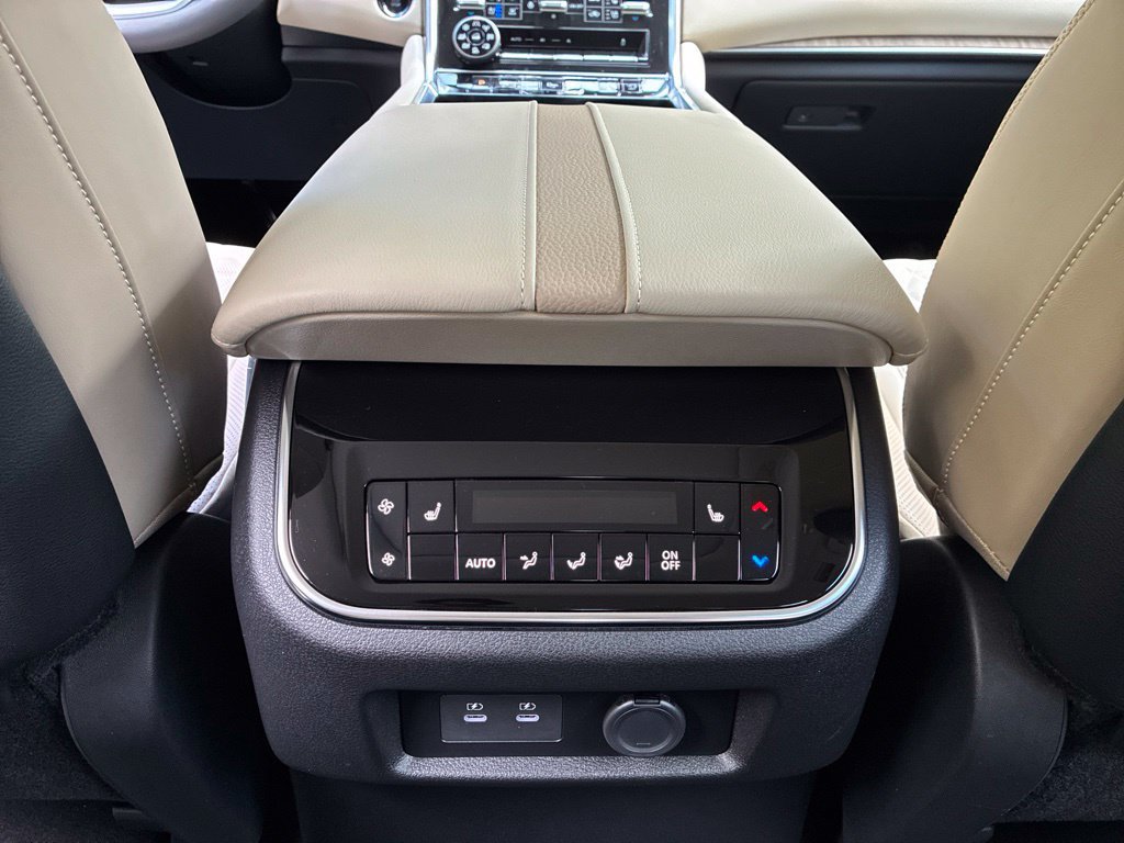 New 2026 Nissan Armada Platinum Reserve AWD/4WD image 30