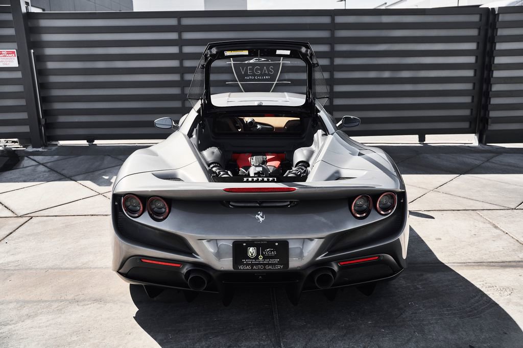 Used 2020 Ferrari F8 Tributo image 27