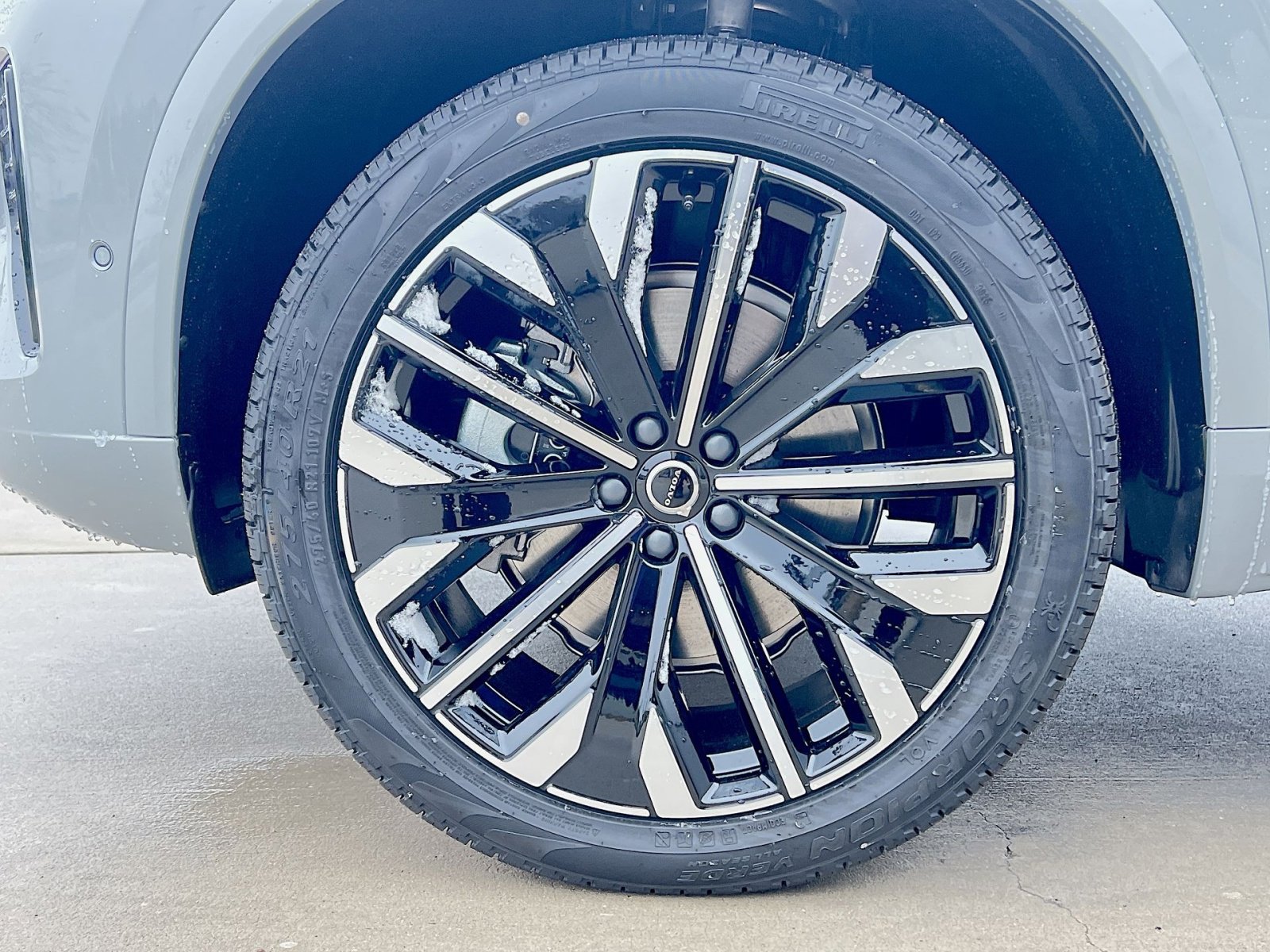 New 2026 Volvo XC90 B6 Ultra image 12