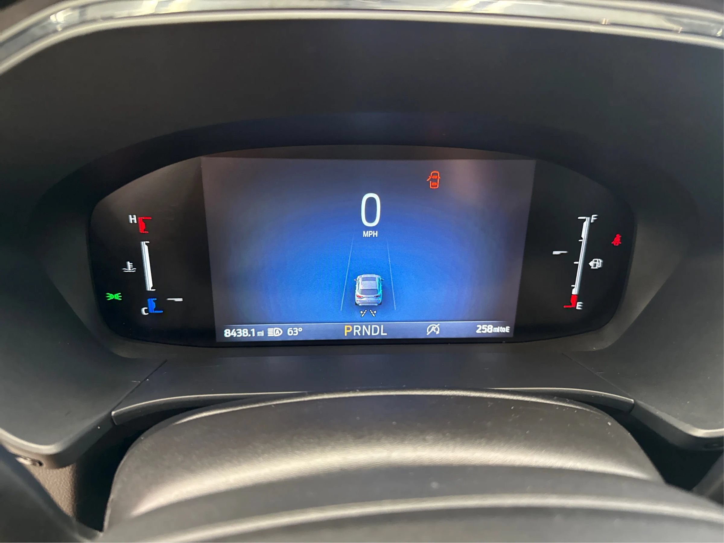 Used 2025 Ford Escape ST-Line w/ Cold Weather Package AWD/4WD image 16