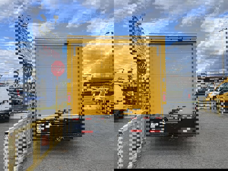 Used 2022 Ford E-350 and Econoline 350 Super Duty RWD image 3