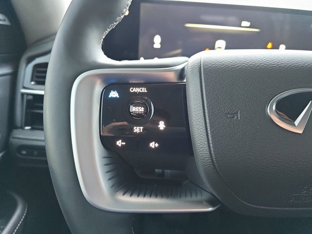 Certified 2025 INFINITI QX80 Pure image 18