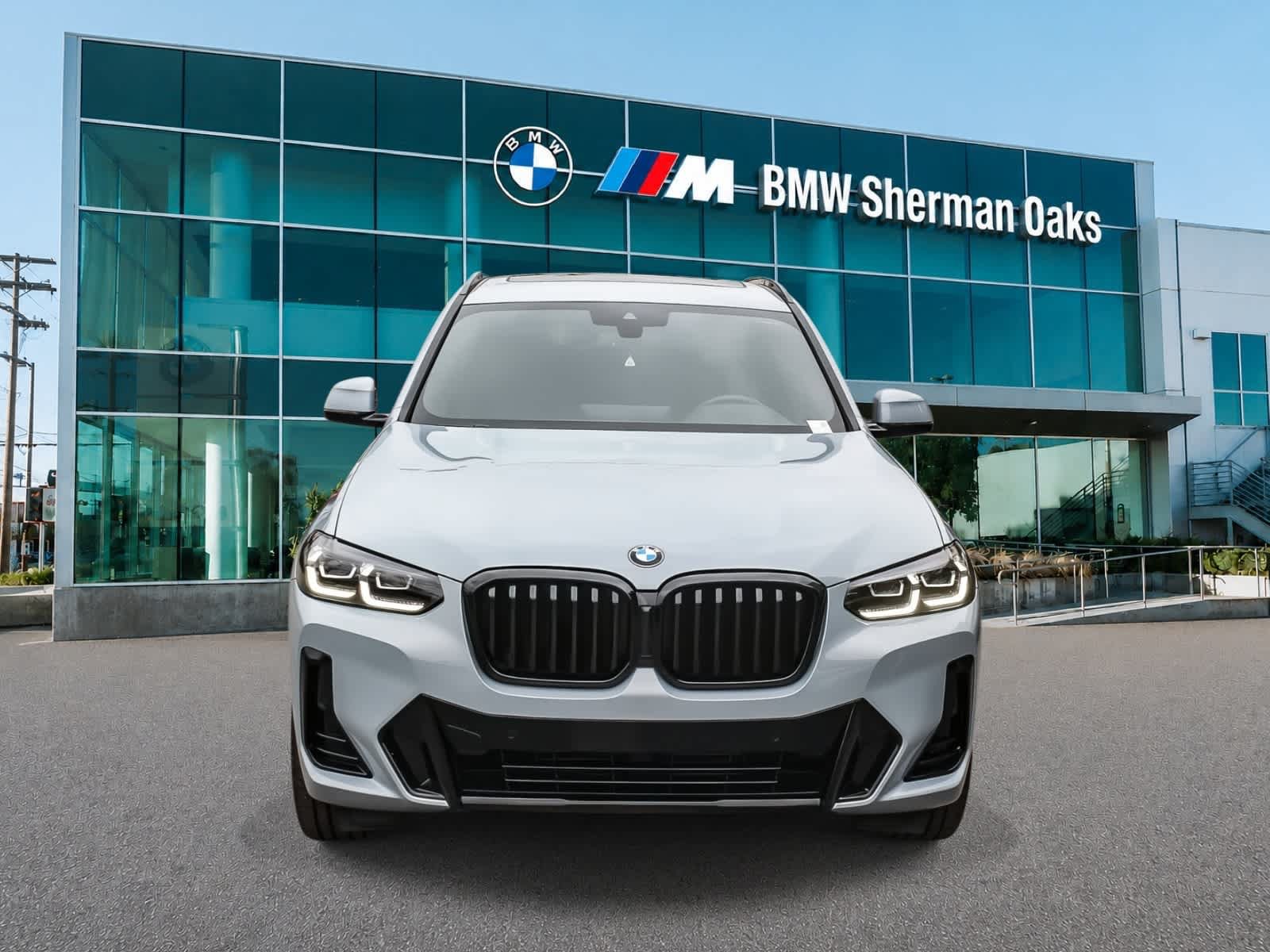Used 2023 BMW X3 sDrive30i w/ M Sport Package RWD image 2