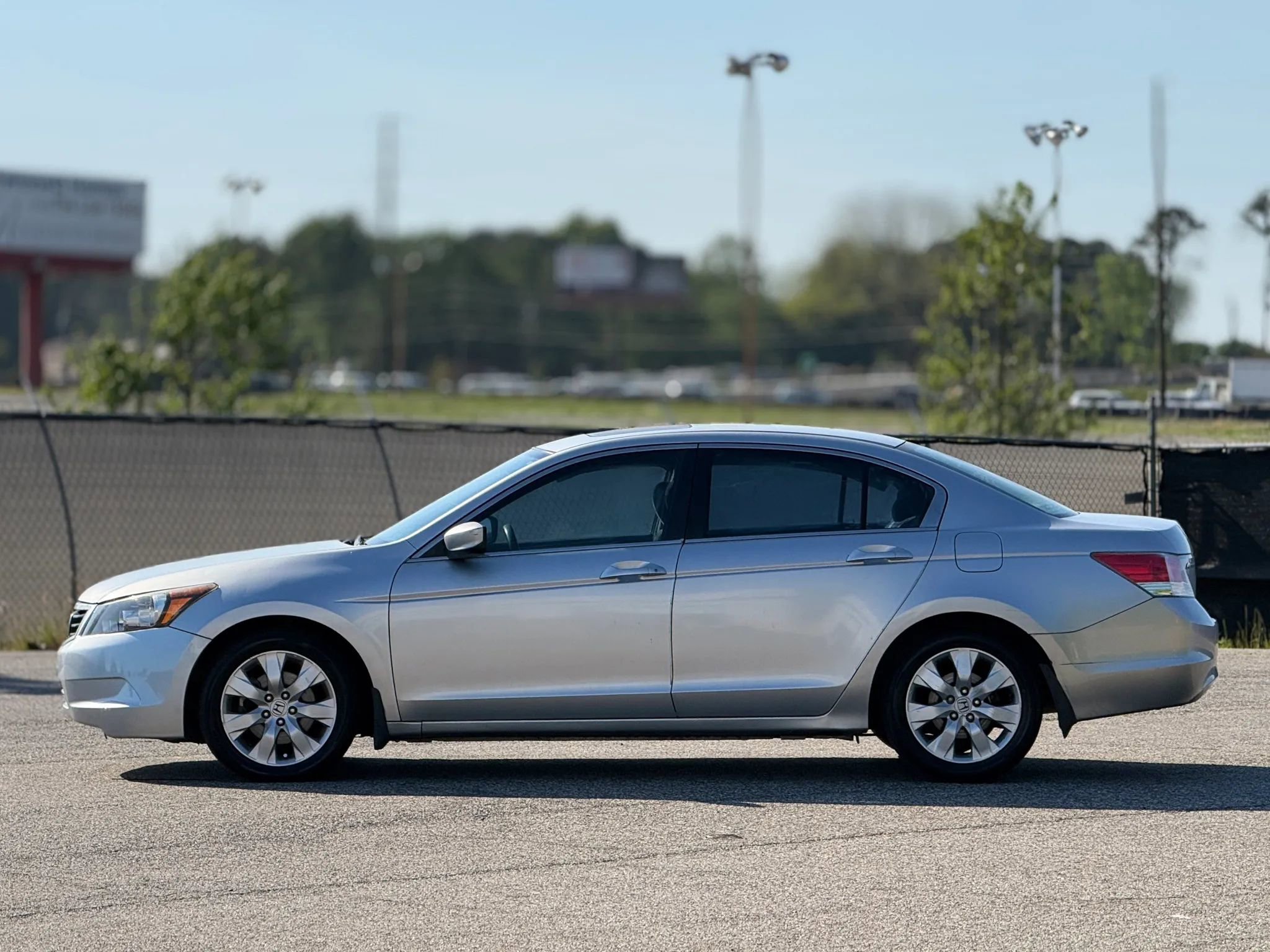 Used 2009 Honda Accord EX image 8