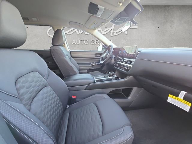 New 2026 Nissan Pathfinder SV image 24