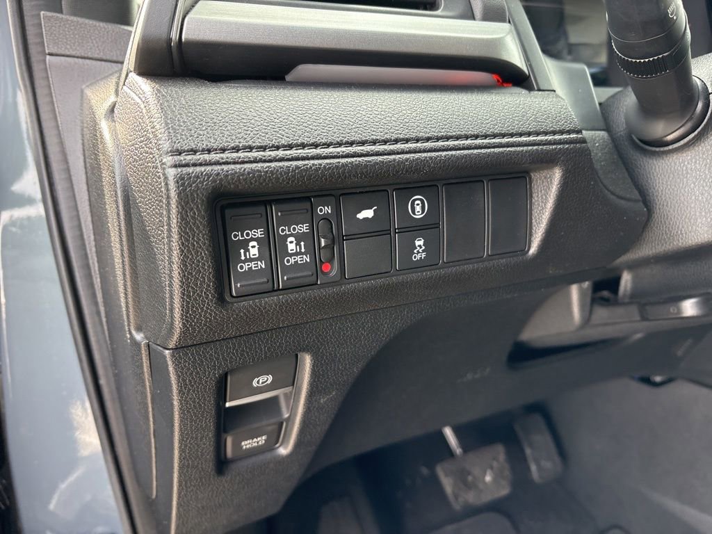 Used 2024 Honda Odyssey Sport image 19