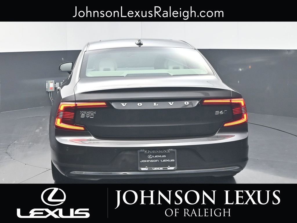 Used 2024 Volvo S90 B6 Ultimate image 8