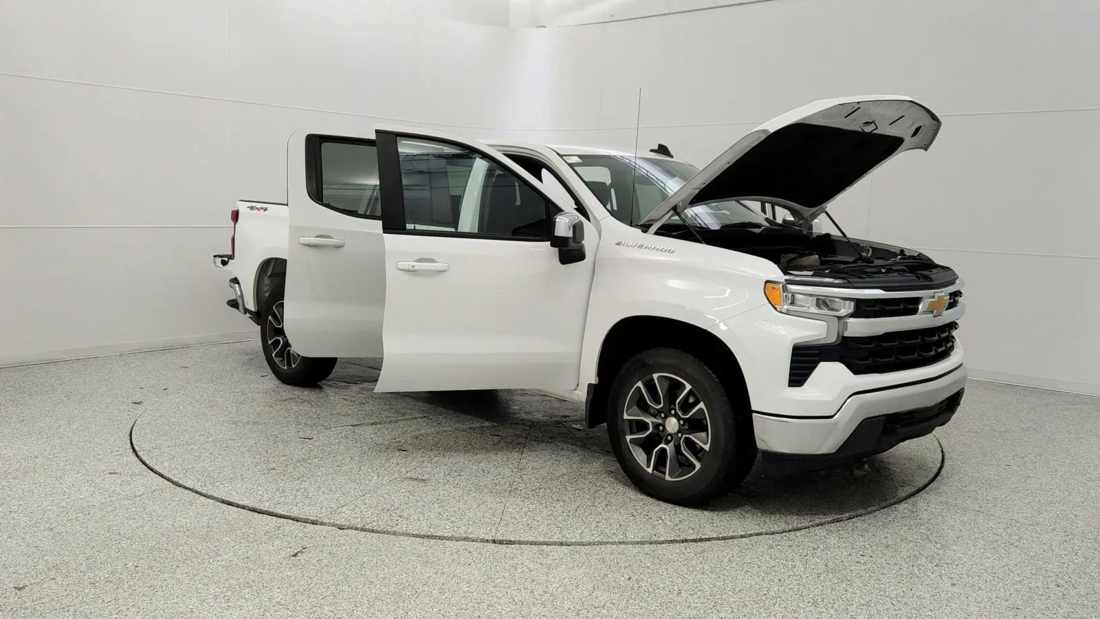 Used 2022 Chevrolet Silverado 1500 LT image 9