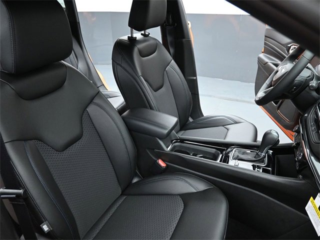 New 2026 Jeep Compass Latitude image 25