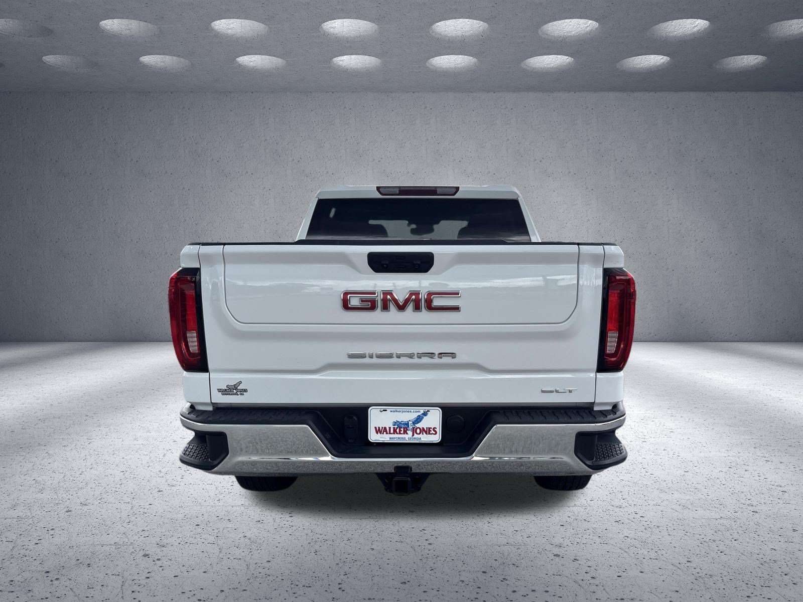 Used 2025 GMC Sierra 1500 SLT RWD image 6