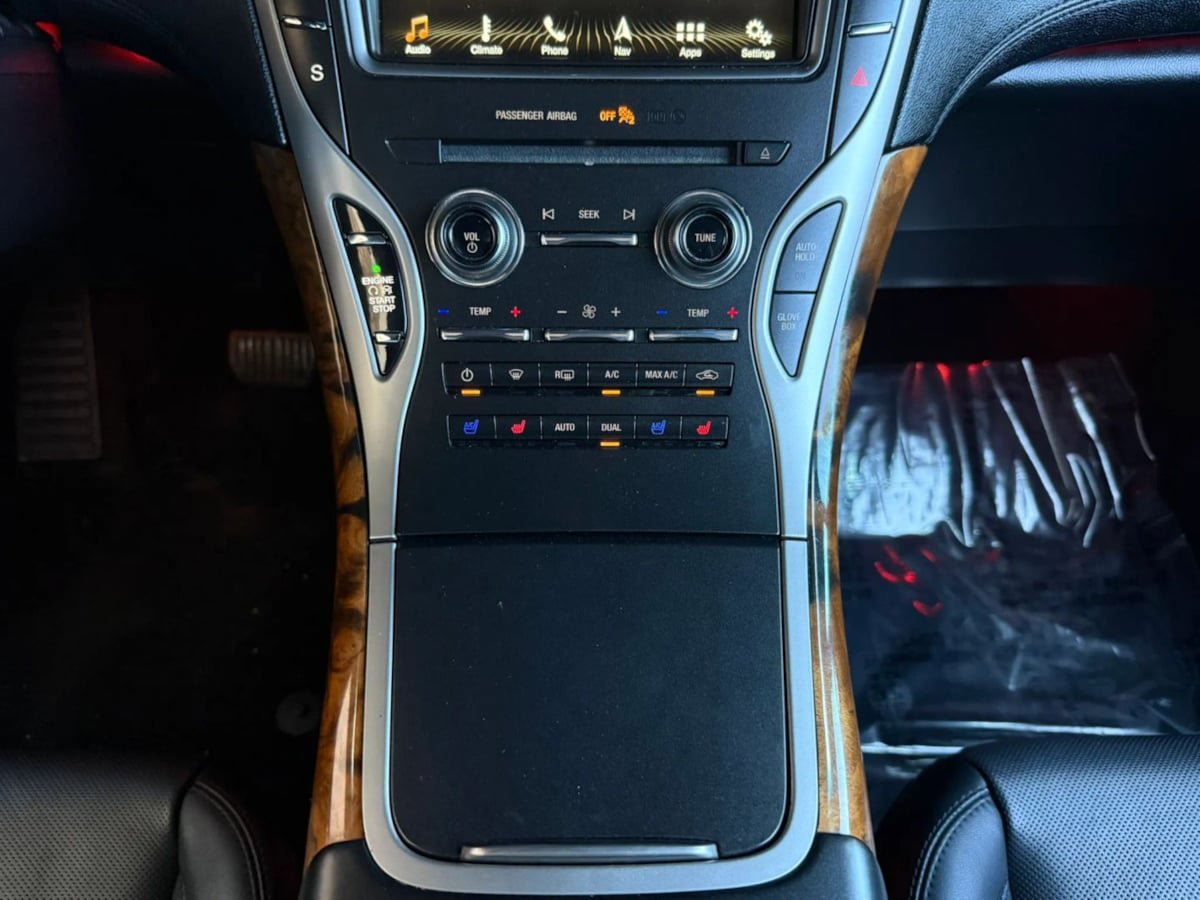 Used 2017 Lincoln MKX Reserve image 52