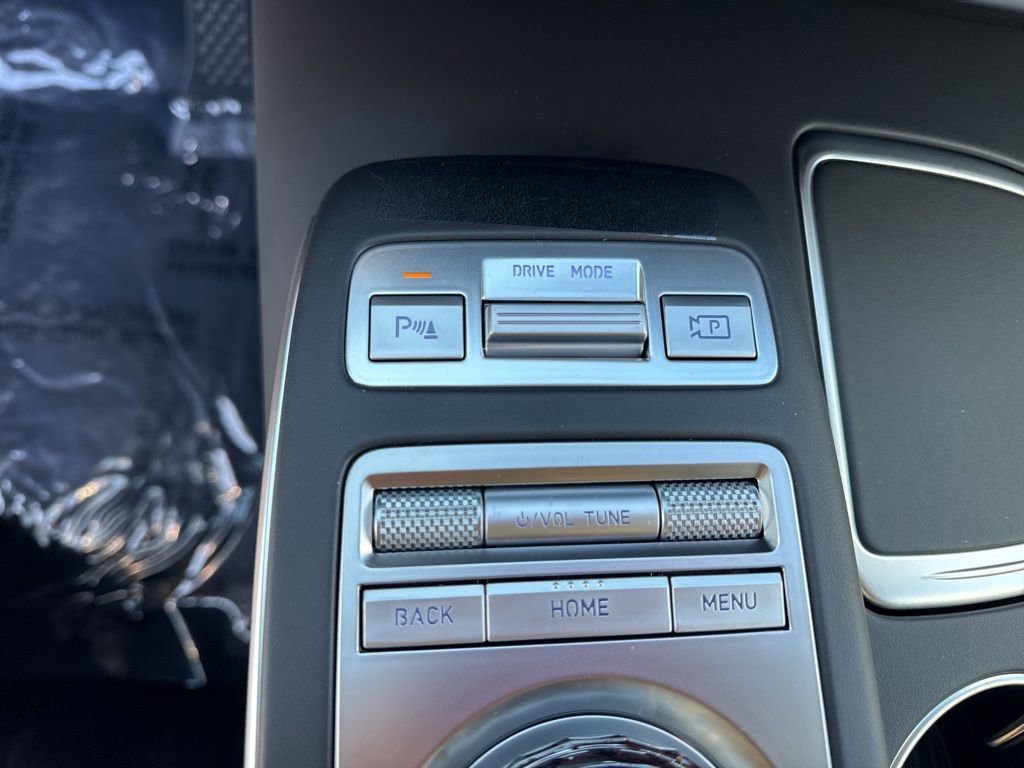 Used 2025 Genesis GV70 2.5T Select w/ Select Package image 27