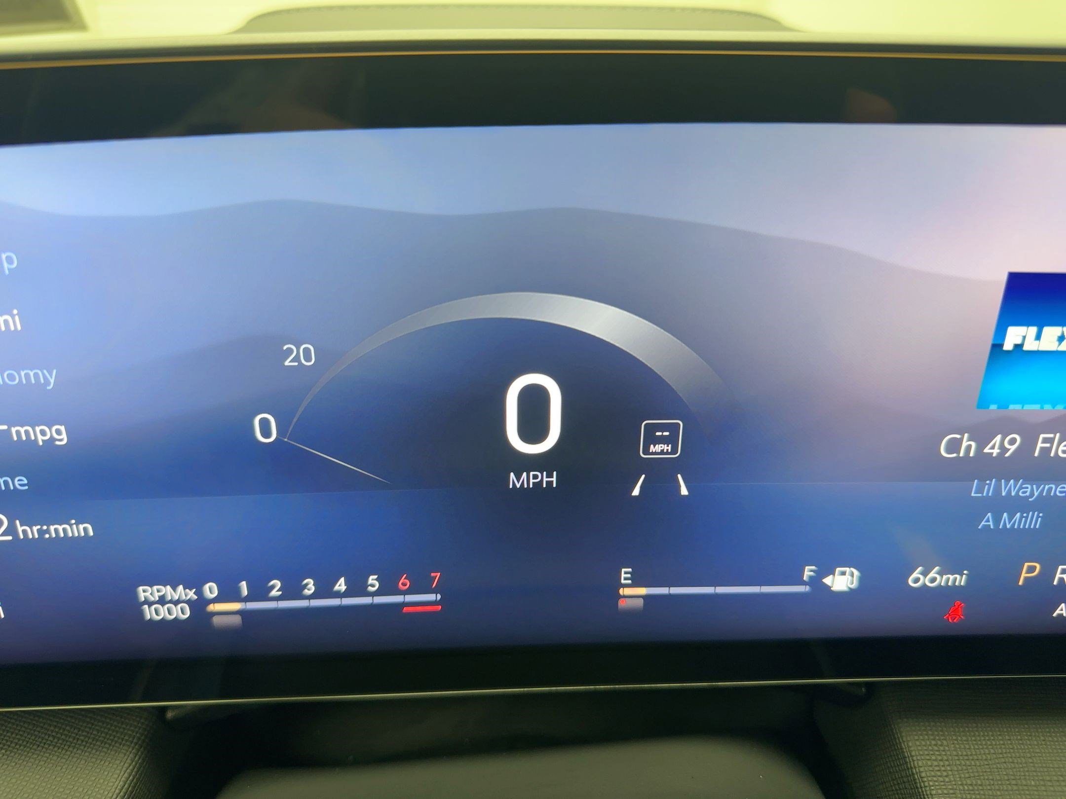 Certified 2025 Buick Enclave Preferred image 17