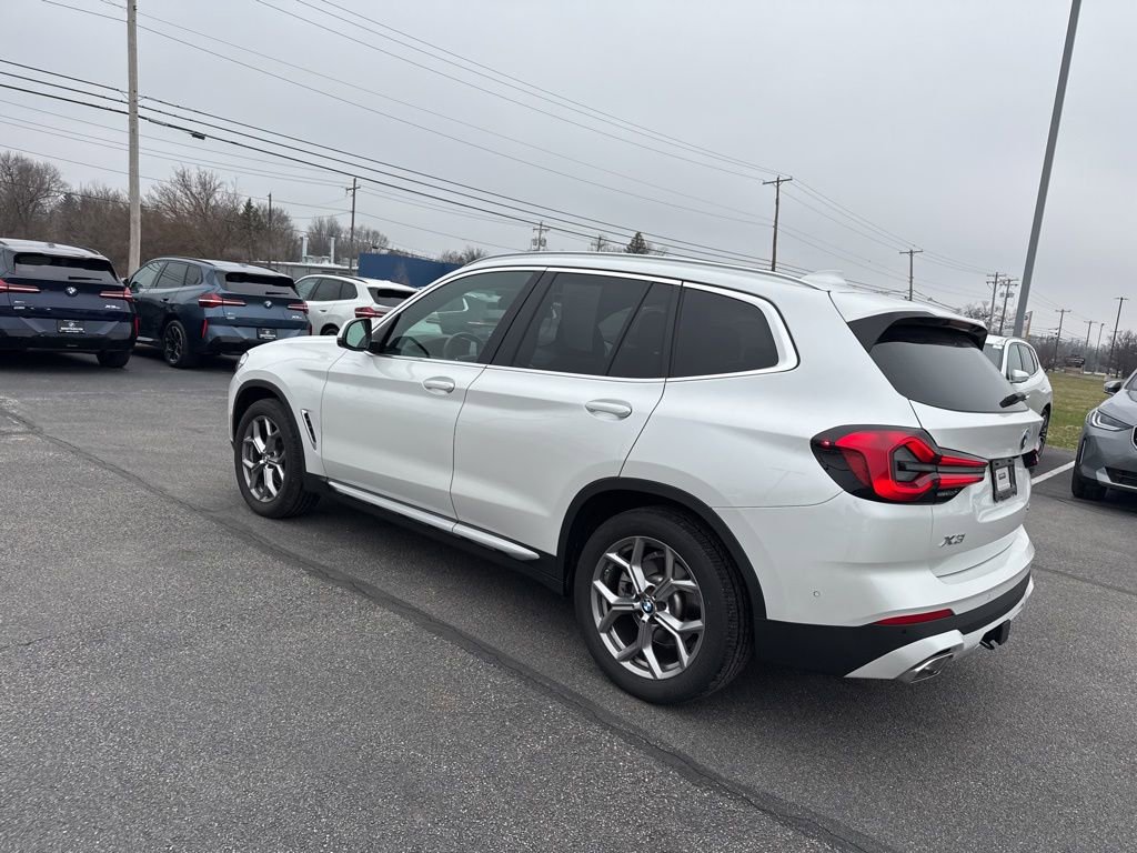 Used 2023 BMW X3 xDrive30i w/ Premium Package image 5