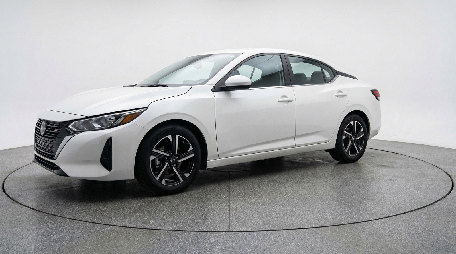 Used 2025 Nissan Sentra SV image 3