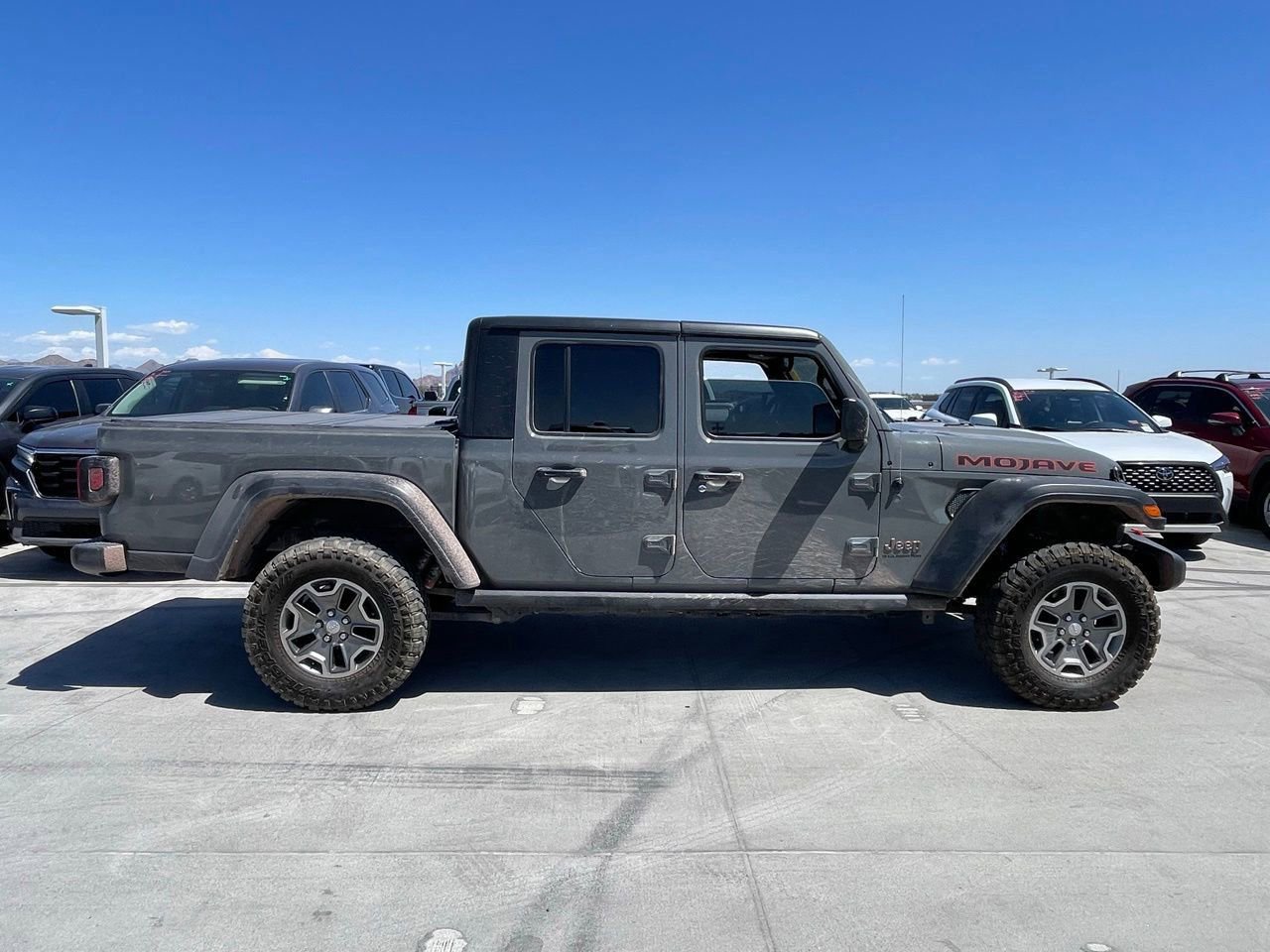 Used 2023 Jeep Gladiator Mojave image 3