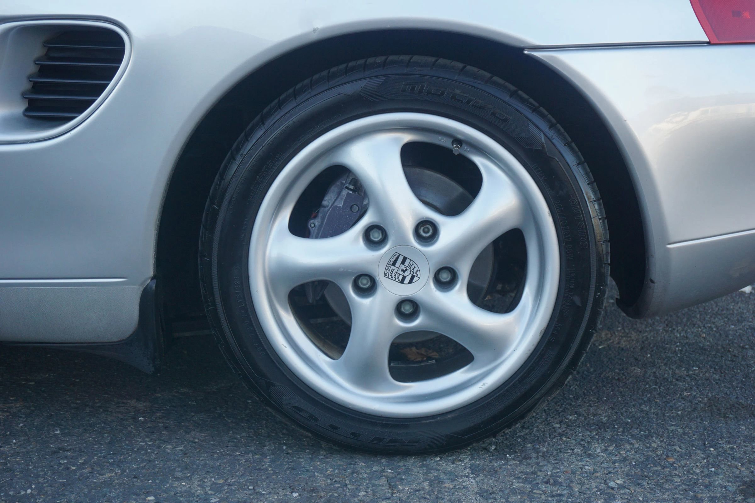 Used 1997 Porsche Boxster image 8