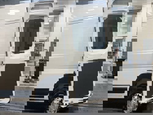 Used 2023 RAM ProMaster 2500 FWD image 13