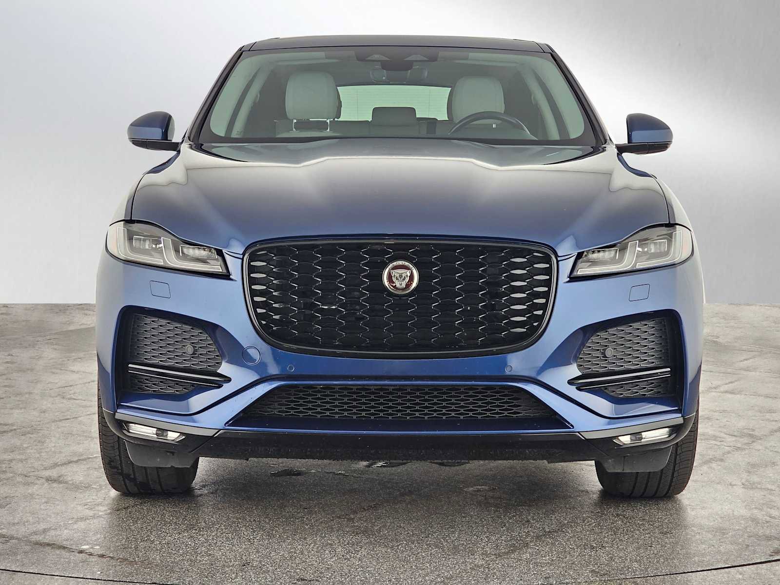 Used 2022 Jaguar F-PACE S image 2