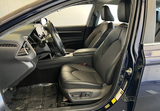 Used 2022 Toyota Camry SE FWD image 27
