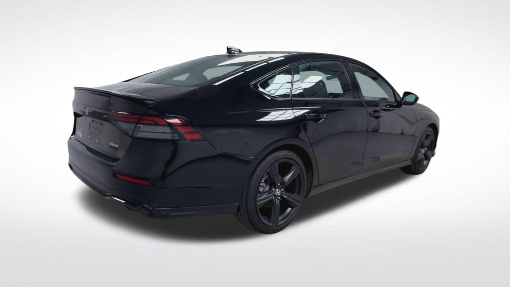 Used 2025 Honda Accord Sport image 8
