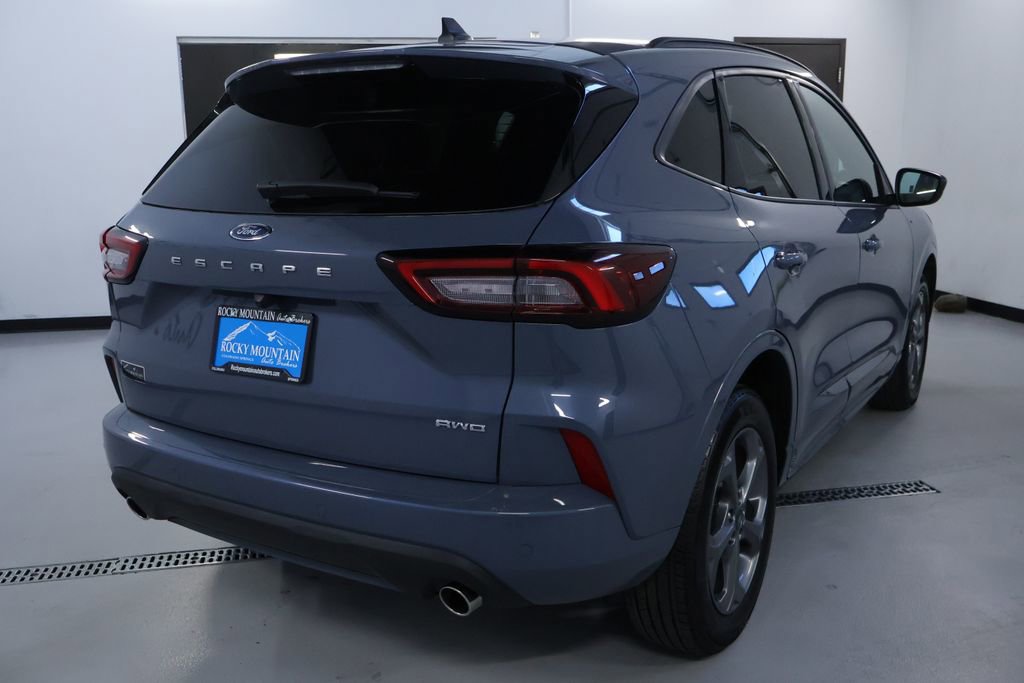 Used 2023 Ford Escape ST-Line w/ Tech Pack #1 image 7