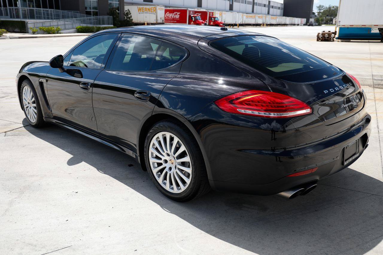 Used 2014 Porsche Panamera S RWD image 5