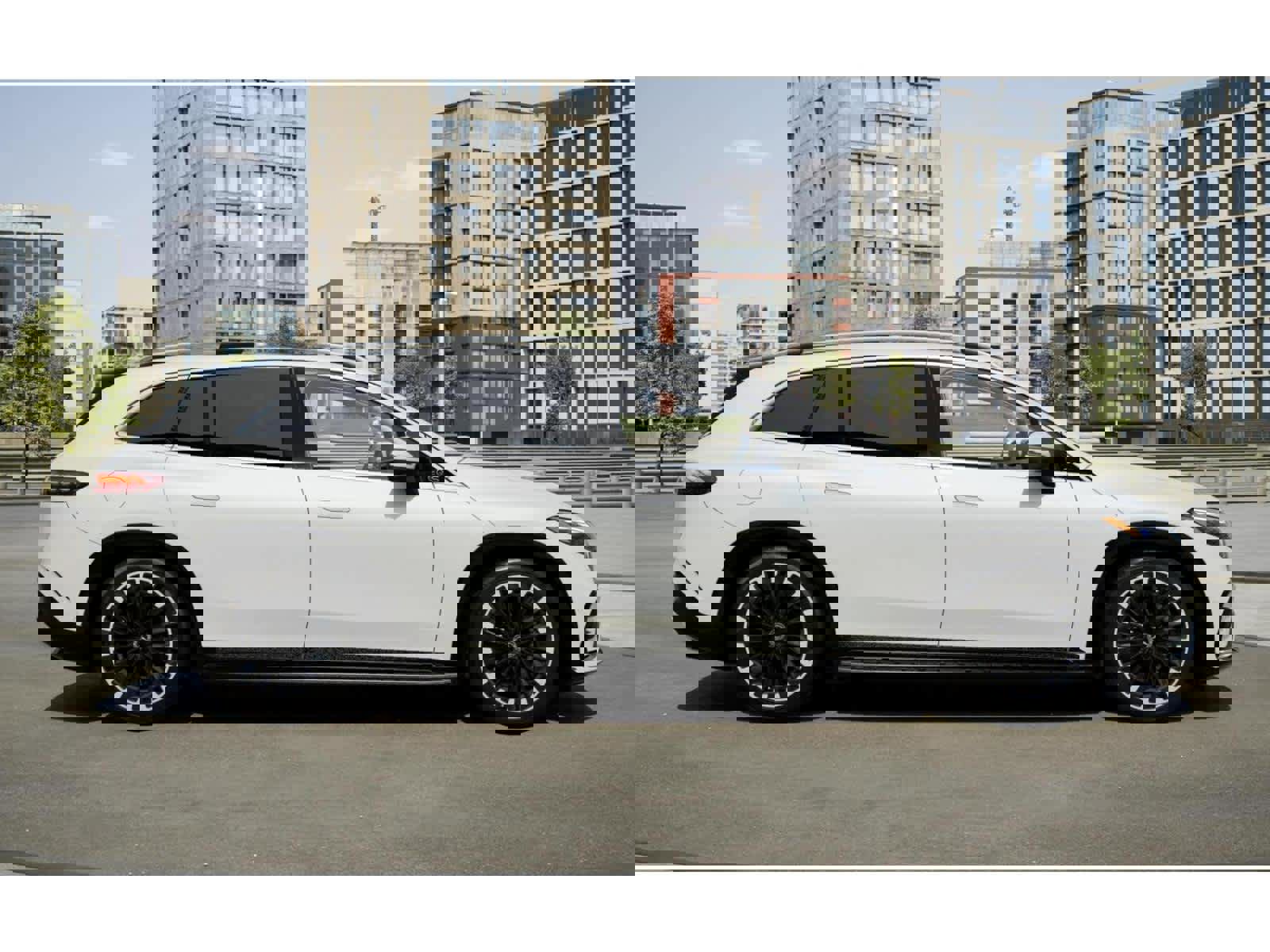 New 2026 Mercedes-Benz EQS 550 4MATIC SUV image 2