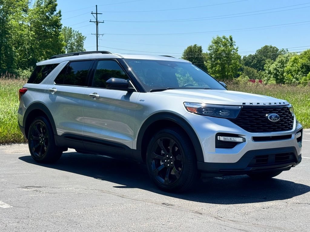 Certified 2023 Ford Explorer ST-Line w/ Class IV Trailer Tow Package AWD/4WD image 6