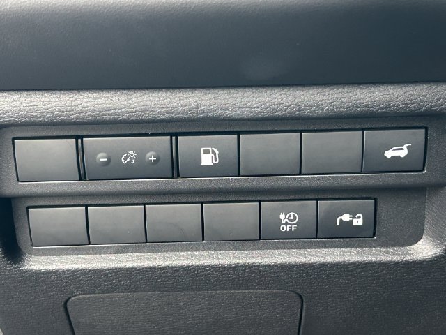 Used 2025 Mitsubishi Outlander SE AWD/4WD image 26