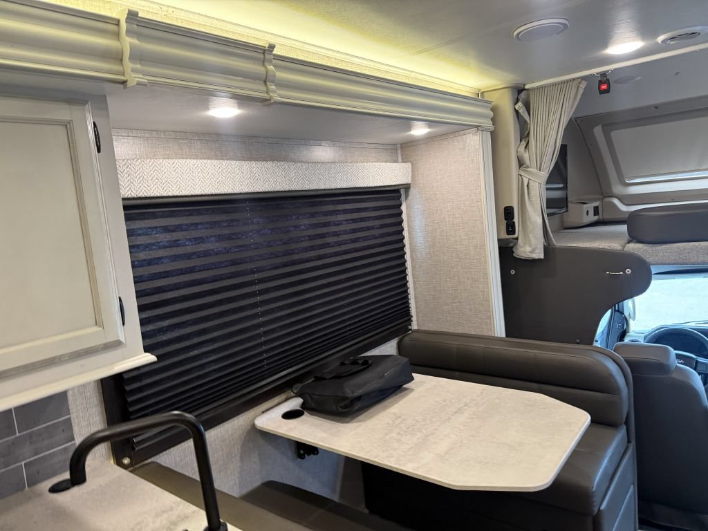 Used 2023 Ford E-450 and Econoline 450 Super Duty w/ Motorhome Prep Package RWD image 45