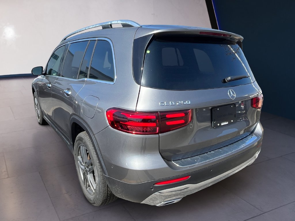 New 2026 Mercedes-Benz GLB 250 4MATIC image 2