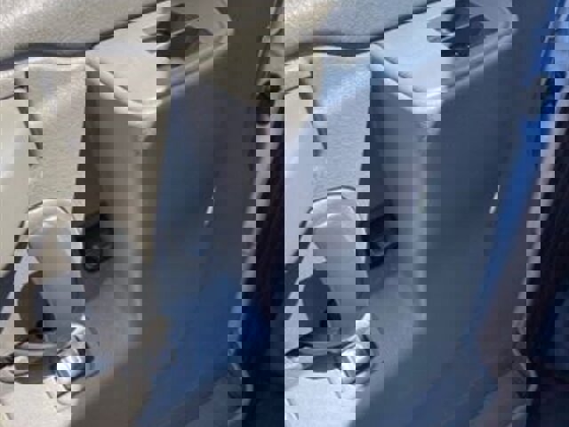 Used 2018 Chevrolet Express 2500 w/ Driver Convenience Package image 8