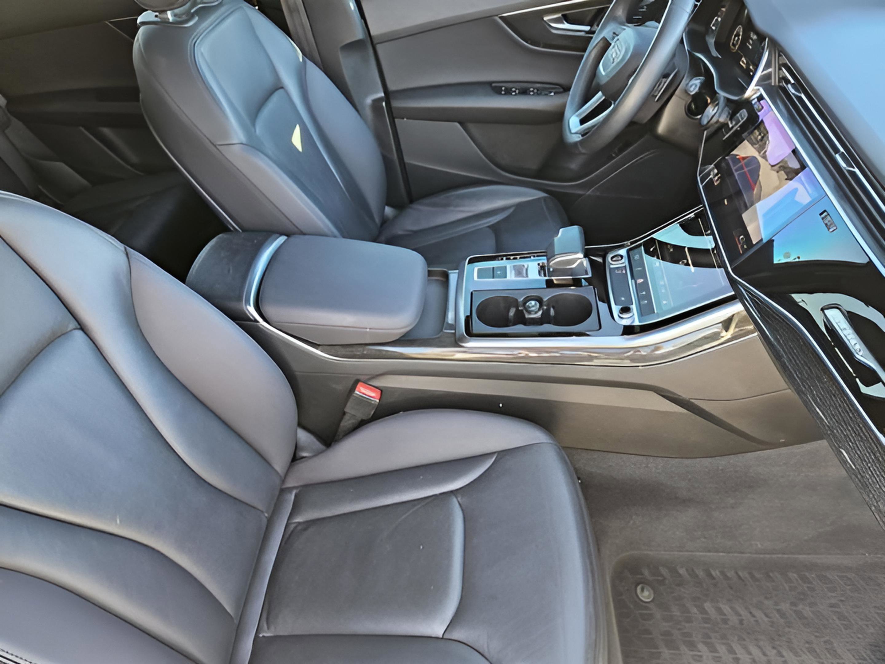 Used 2022 Audi Q7 2.0T Premium w/ Convenience Package image 12