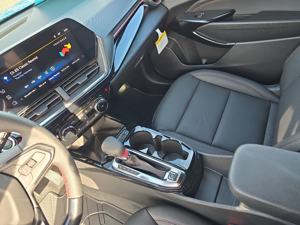 New 2026 Chevrolet Trax RS w/ Sunroof Package FWD image 17