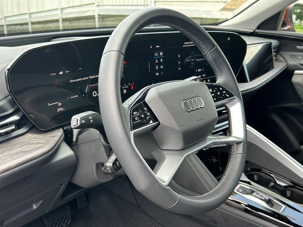 Certified 2025 Audi Q5 Prestige AWD/4WD image 17