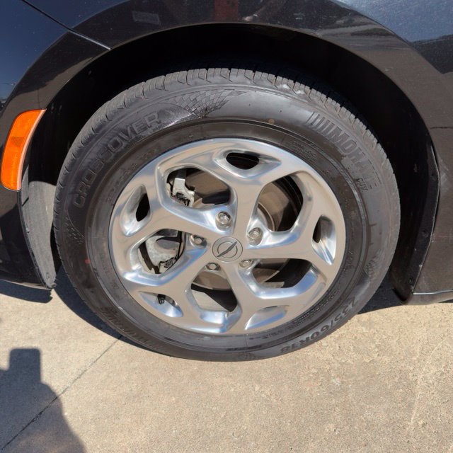 Used 2021 Chrysler Pacifica Limited FWD image 10