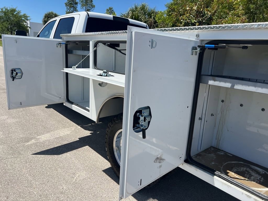 Used 2025 RAM 3500 Tradesman w/ Chrome Appearance Group image 28