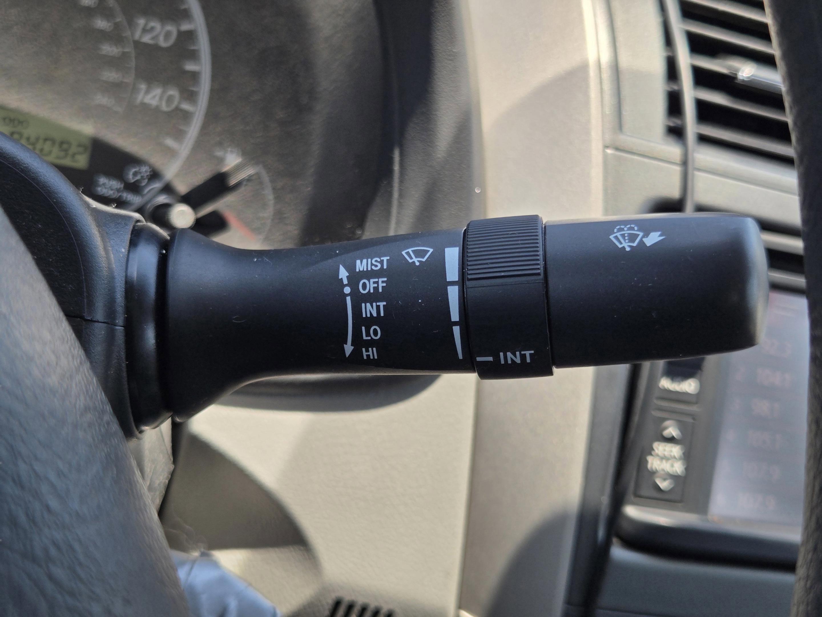 Used 2013 Toyota Corolla LE FWD image 20