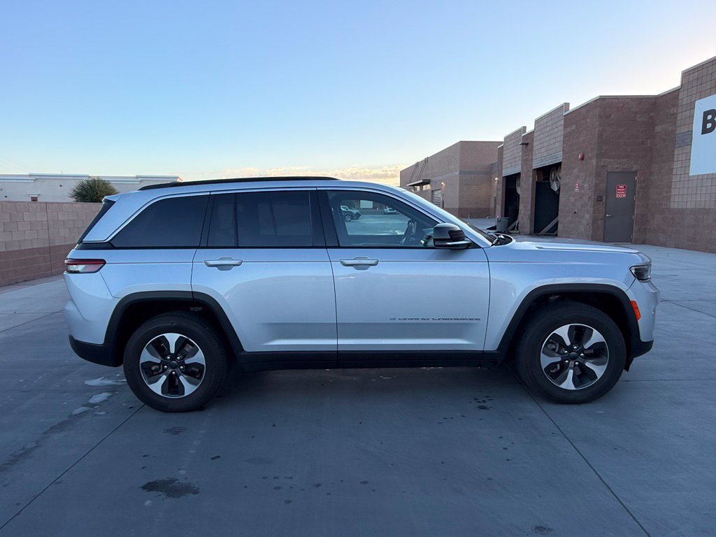 Used 2024 Jeep Grand Cherokee Limited 4xe AWD/4WD image 7