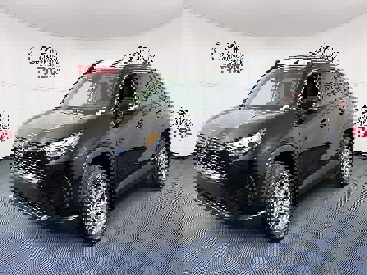 Used 2025 Toyota RAV4 LE image 2