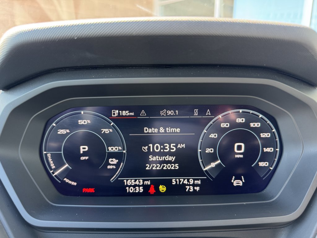 Used 2023 Audi Q4 e-tron Premium Plus w/ Premium Plus image 18