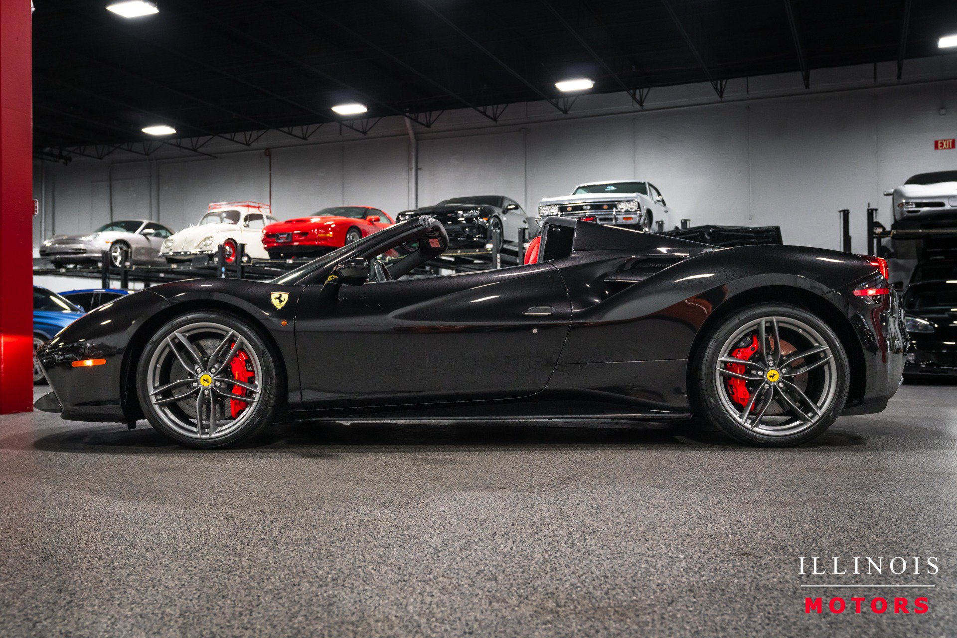 Used 2019 Ferrari 488 Spider RWD image 2