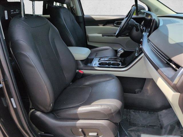 Used 2024 Kia Carnival SX Prestige FWD image 25
