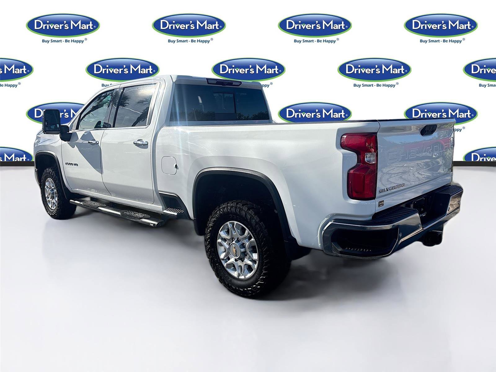 Used 2023 Chevrolet Silverado 2500 LTZ w/ LTZ Plus Package image 5