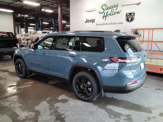New 2026 Jeep Grand Cherokee L Limited AWD/4WD image 3