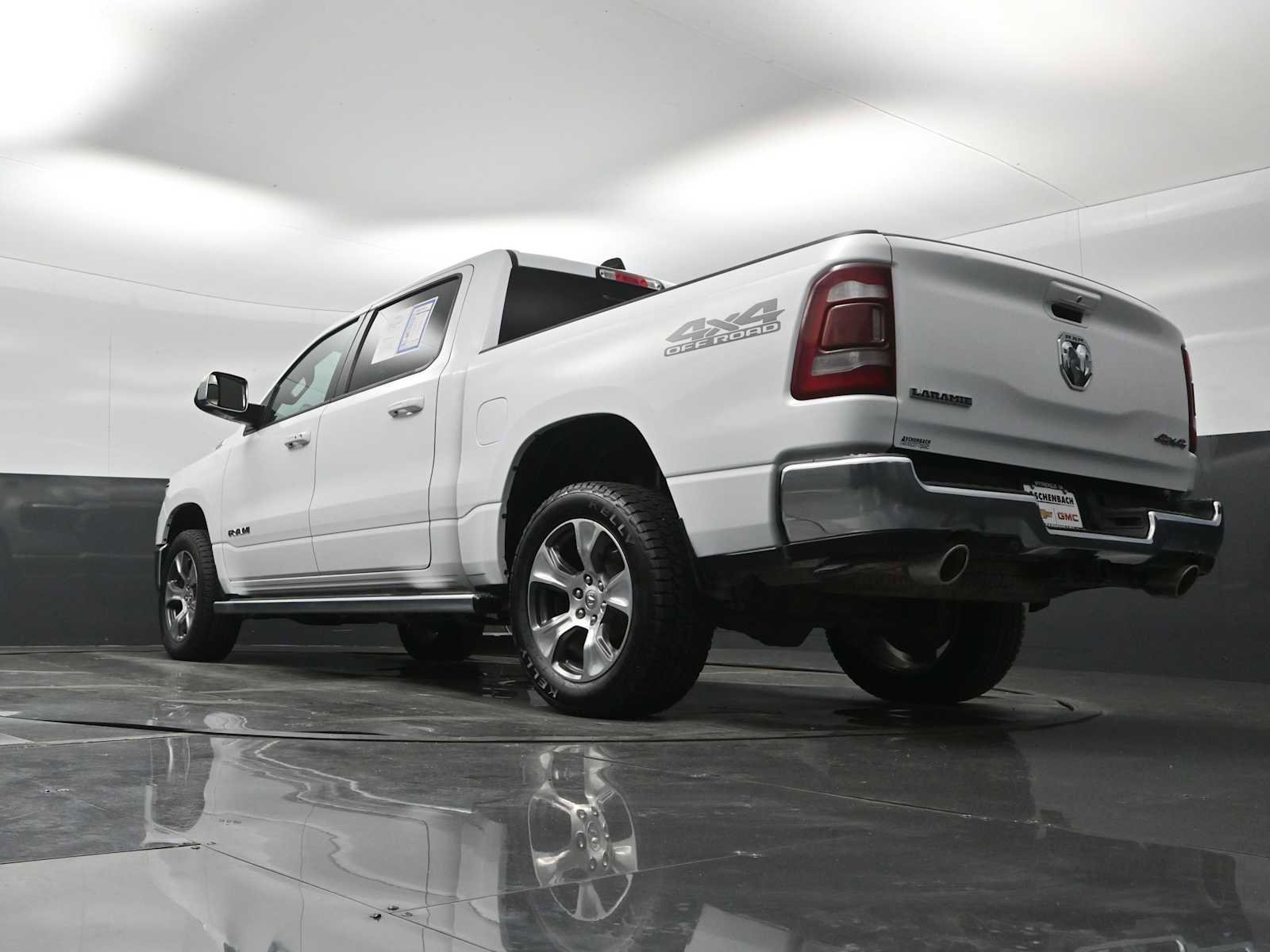 Used 2024 RAM 1500 Laramie AWD/4WD image 22