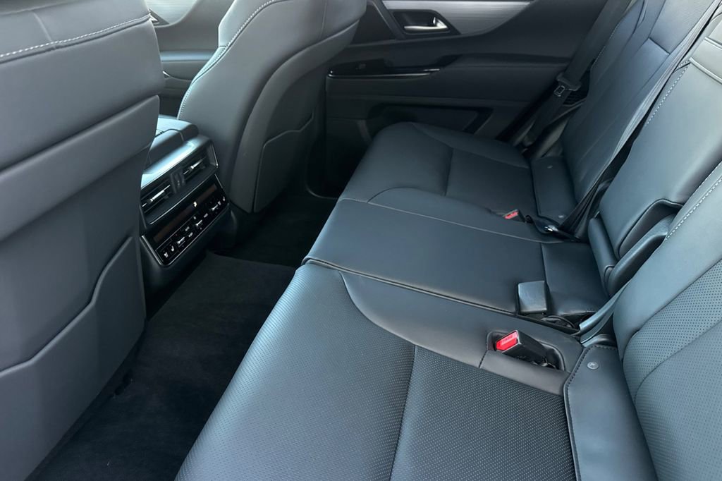 New 2026 Lexus LX 600 F Sport AWD/4WD image 12